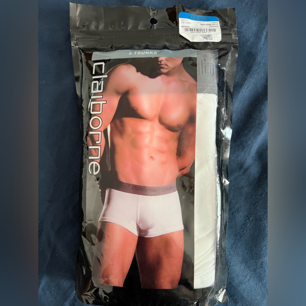 Claiborne mens briefs, new in package one pair of trunks. White size XL